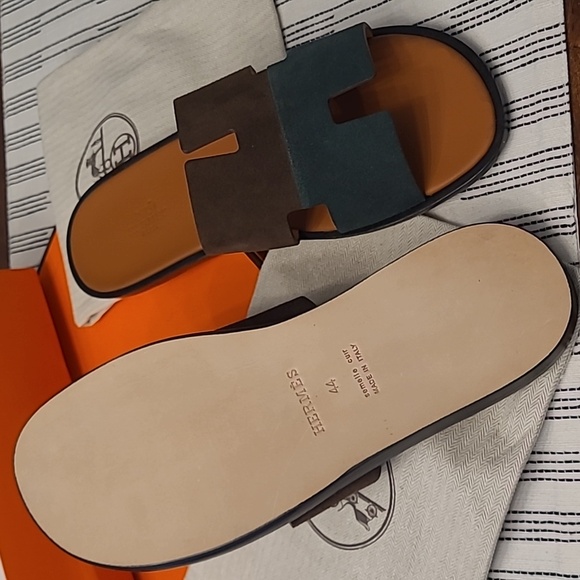 Hermès Izmir Sandal - Picture 11 of 16